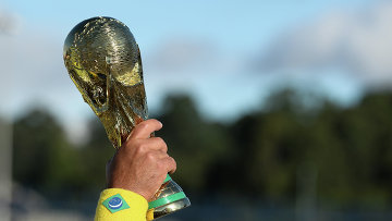 Футбольный мяч из чистого золота выставлен на продажу в Токио за $420 тыс