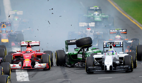 Авария пилот'Катерхэма Камуи Кобаяси и гонщика'Уильямса Фелипе Массы на Гран-при Австралии-2014